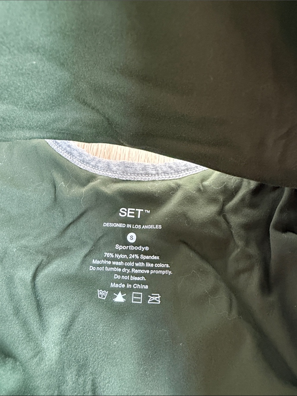 Set Active Gray Sports Bra and Olive Green Leggings Set - Picture 2 of 3
